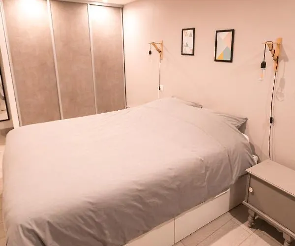 Apartman Au Detour Des Places Arras